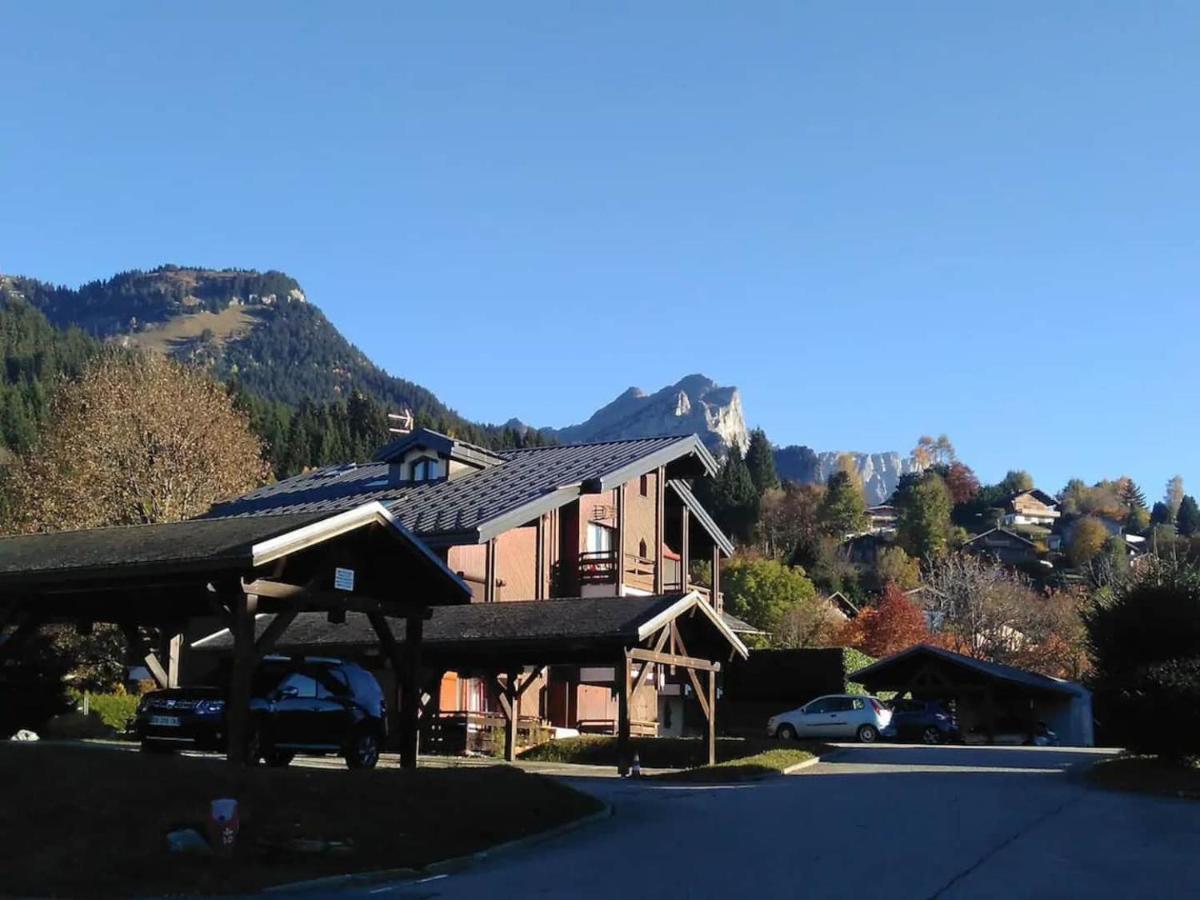 Red Apple Carroz Duplex De Charme Wifi Parking Balcon Tv Ski-Bus Les Carroz d'Araches Esterno foto