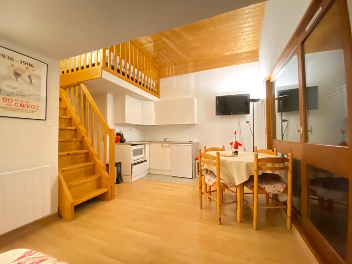 Red Apple Carroz Duplex De Charme Wifi Parking Balcon Tv Ski-Bus Les Carroz d'Araches Esterno foto
